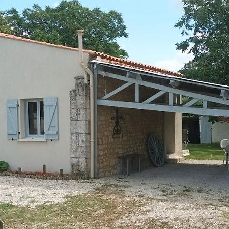 Le Clos Des Chevaliers Понс Екстериор снимка